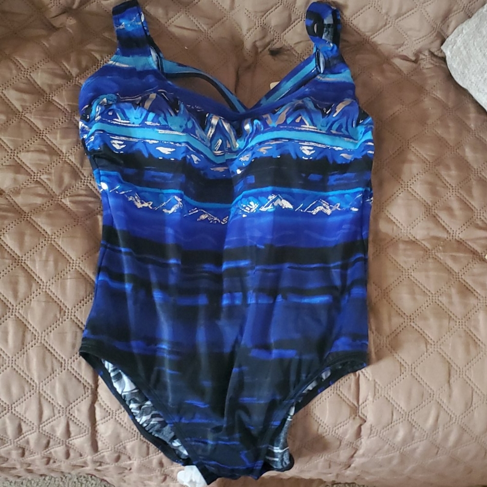 One piece swimsuit